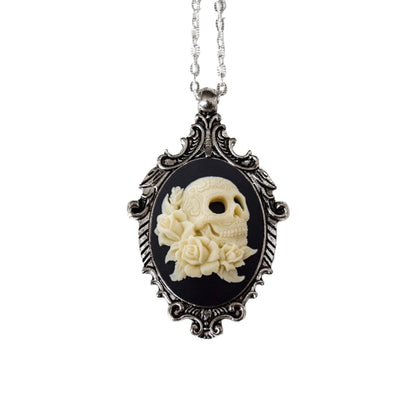 Cream and Black Victorian Style Skull Roses Cameo Necklac , Day of the Dead, Vintage Ornate Antique Silver