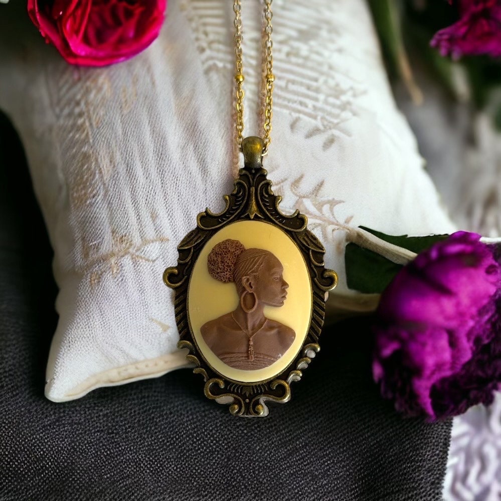 Empowering African American Cameo Necklace - Strength and Beauty Symbol TM