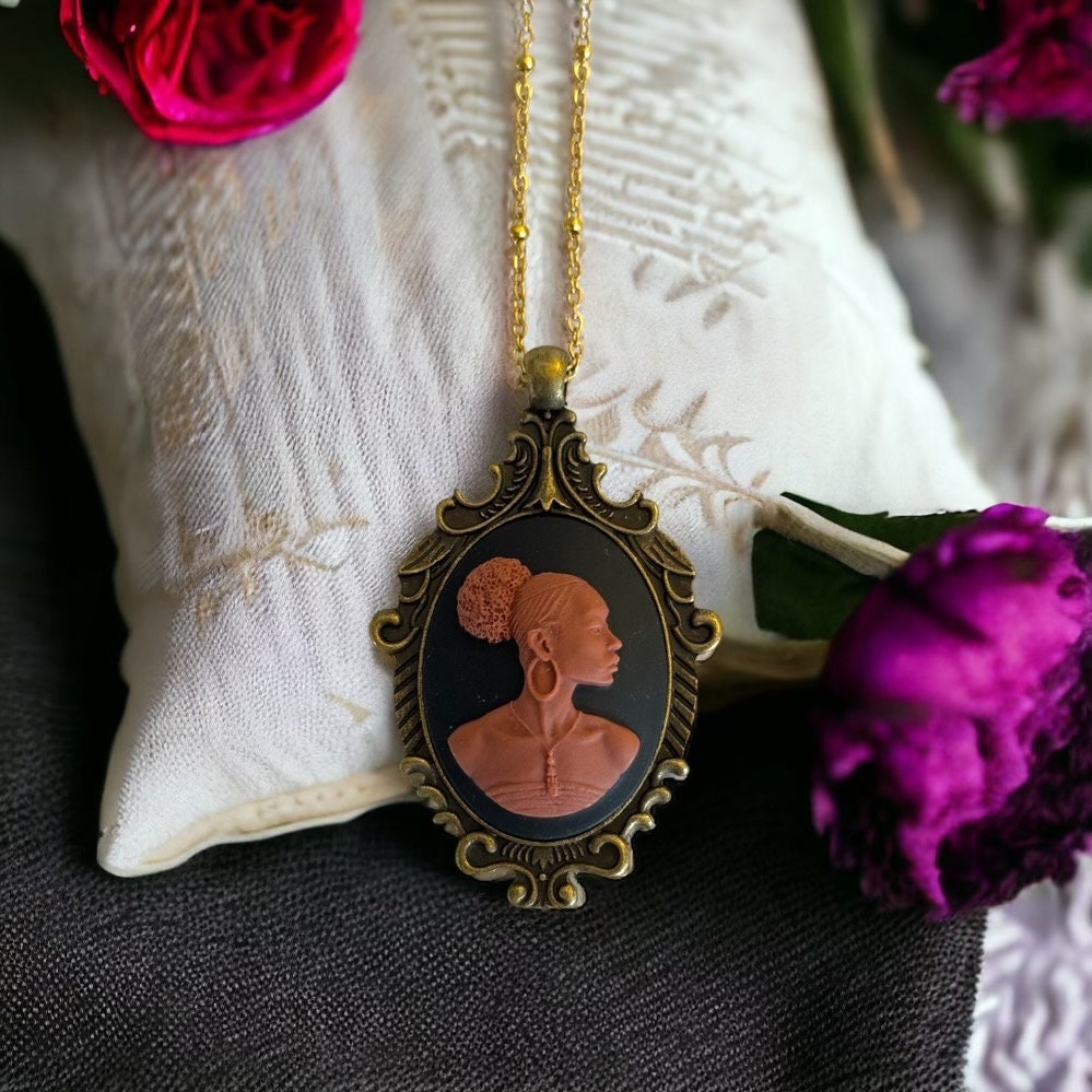 Empowering African American Cameo Necklace - Strength and Beauty Symbol TM